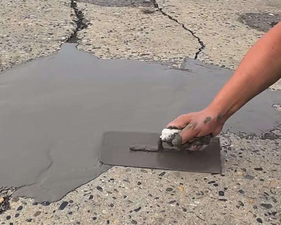永兴CGM 高效薄层道路修补料（CGM 道路抢修料）